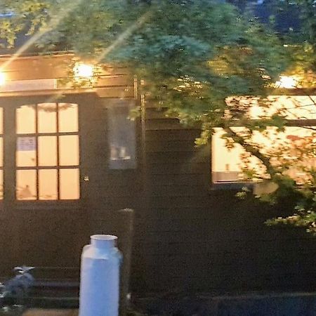 The Potting Shed Near Tenby, 100" Projector, Four Poster Bed, On-Site Hot Tub Access Via Spa Pack, Breakfast Eksteriør billede